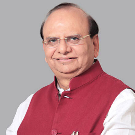 Shri Vinai Kumar Saxena